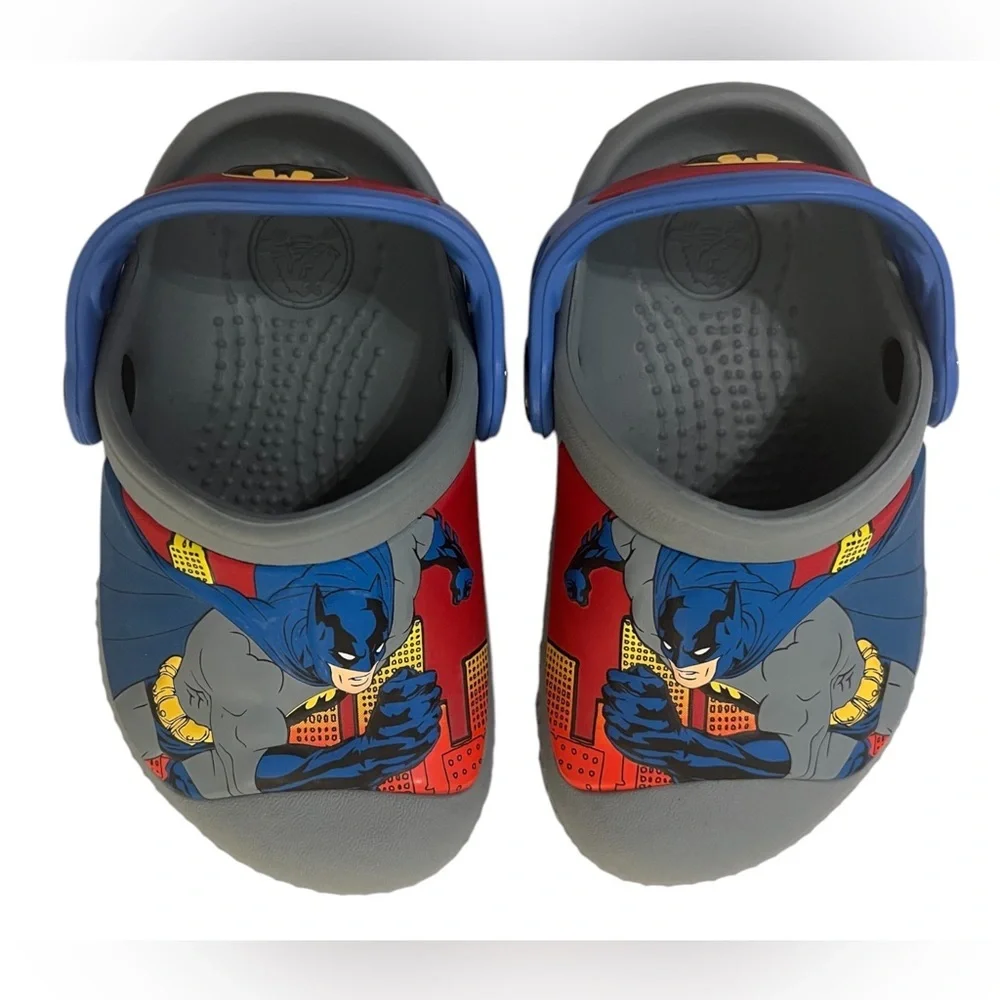 Crocs BATMAN Little Boys Size 4/5 C Comic DC Shoes Sandals Clogs Rare Children - Picture 7 of 8